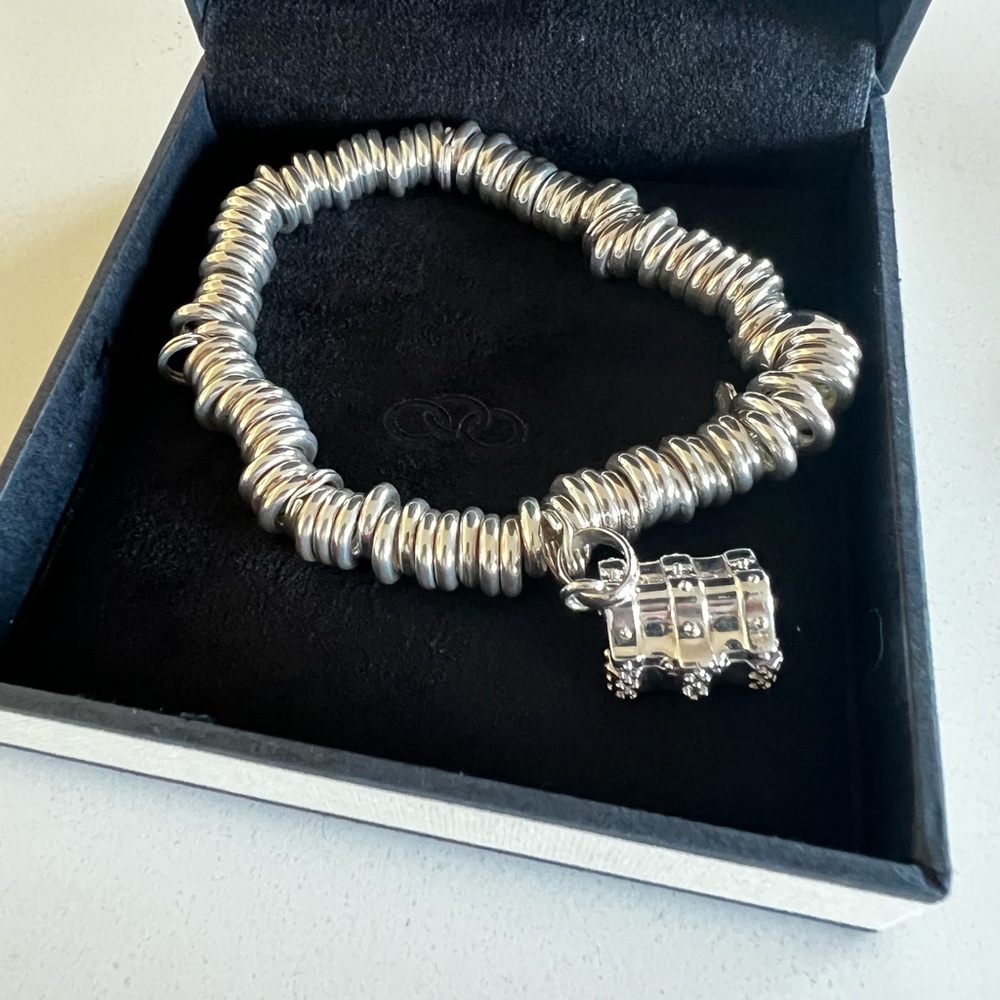 Links of London Sterling Silver Sweetie Stretch Bracelet with Charm.